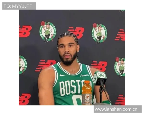 塔图姆今日状态爆棚带领球队逆袭全场最佳表现无可挑剔